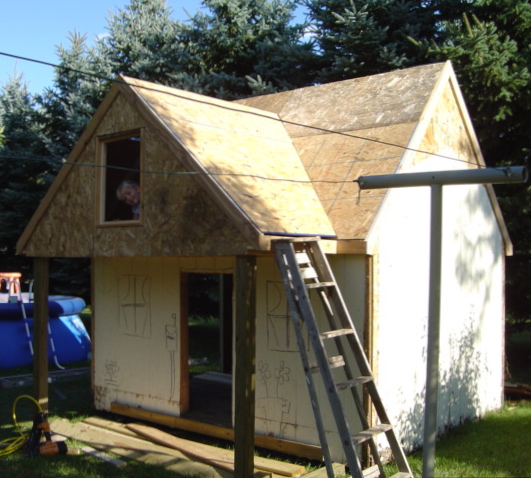 Roof is all buttoned up--now to make it "charming".